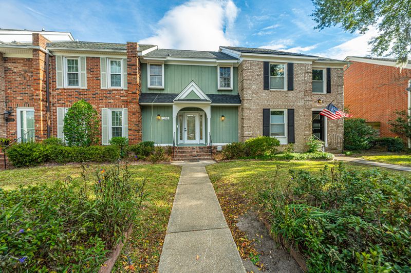 1298 Ashley Hall Rd, Charleston, SC 29407