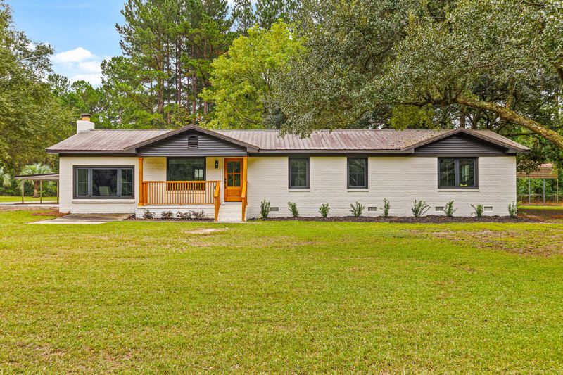 1687 Cooper Store Rd, Moncks Corner, SC 29461