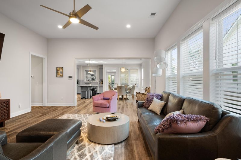 1028 Central Ponds Dr, Summerville, SC 29483