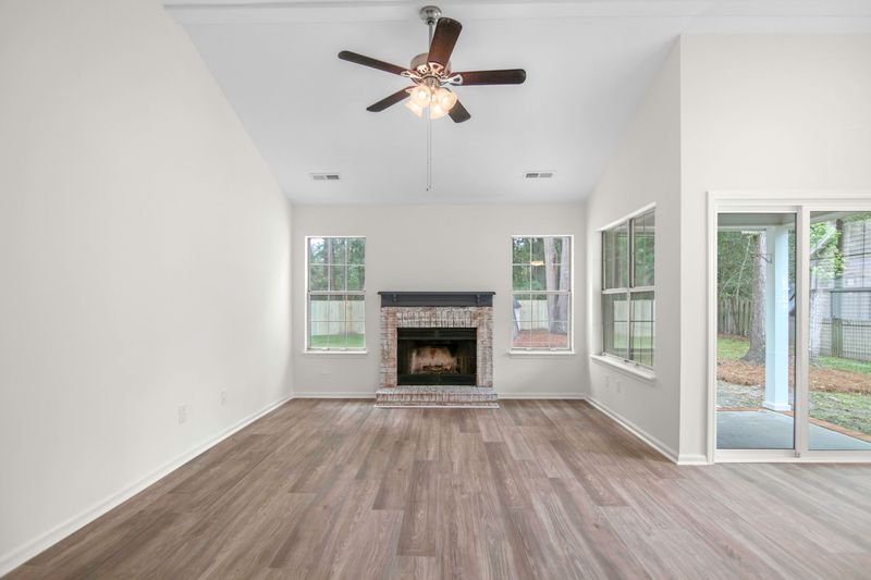 102 St Benets Pl, Summerville, SC 29485