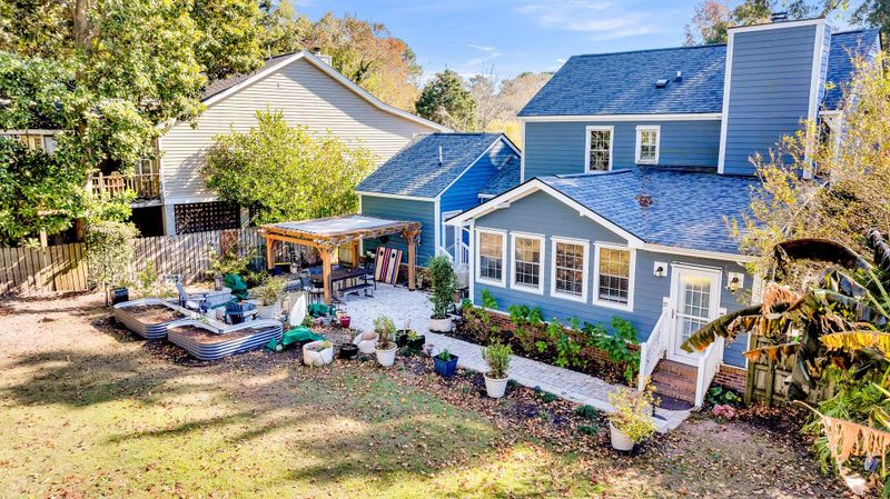 964 Mooring Dr, Charleston, SC 29412