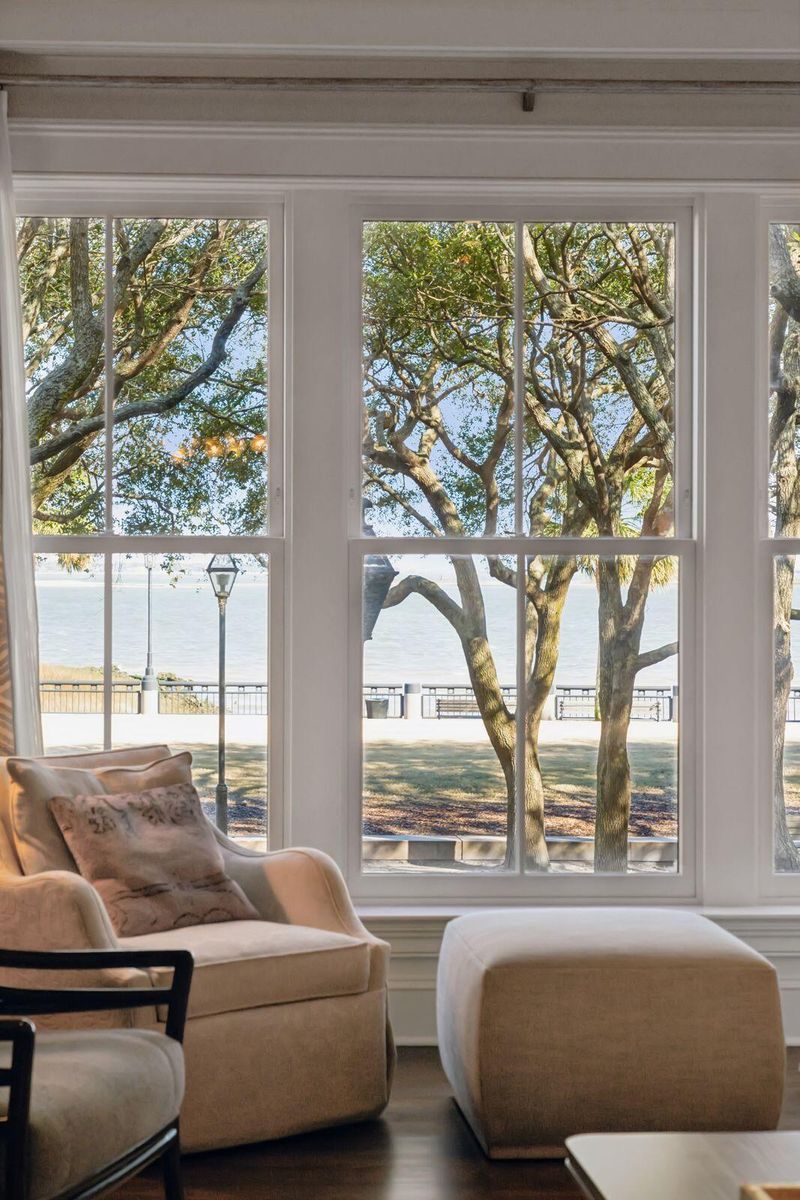 32-E Prioleau St, Charleston, SC 29401