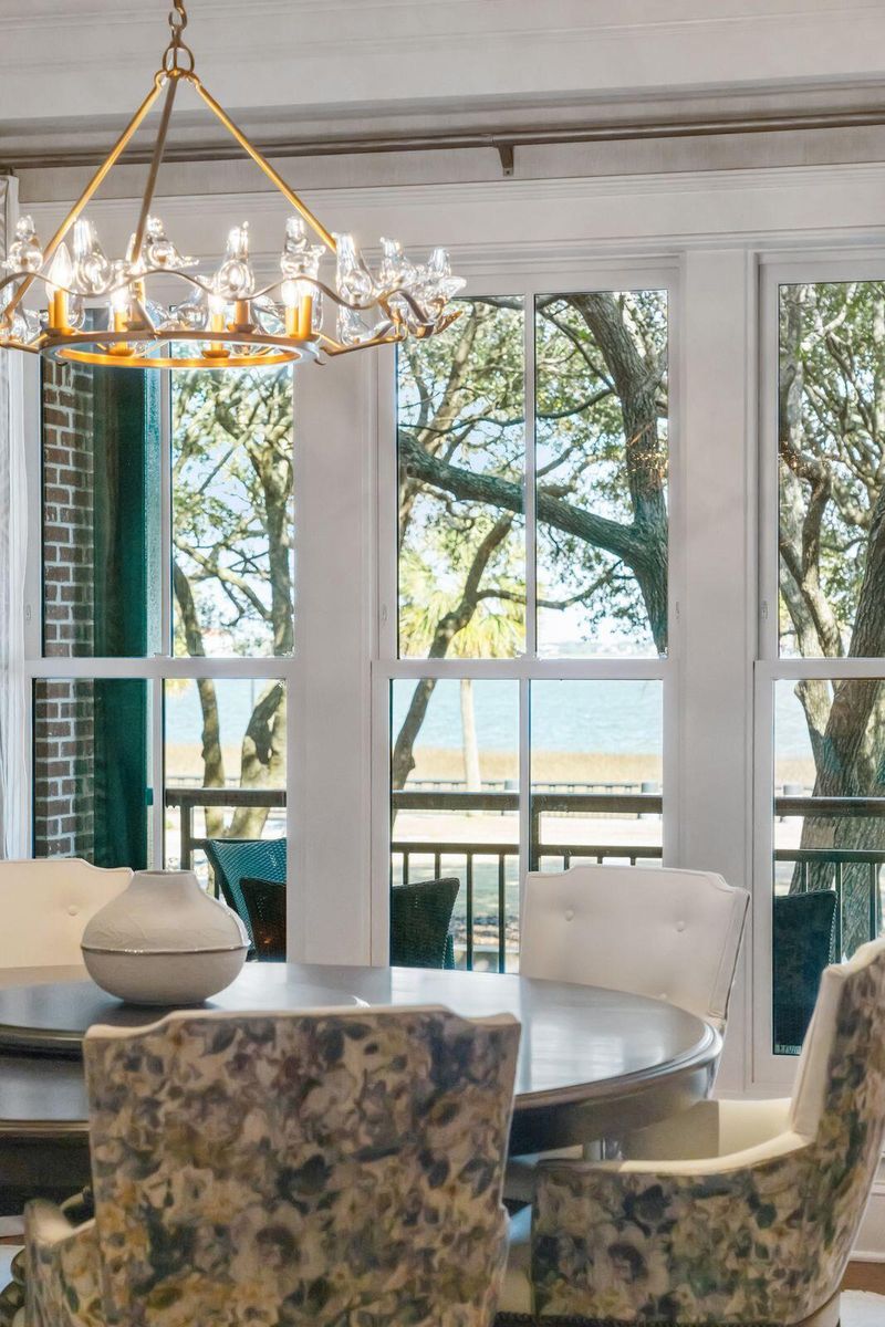 32-E Prioleau St, Charleston, SC 29401
