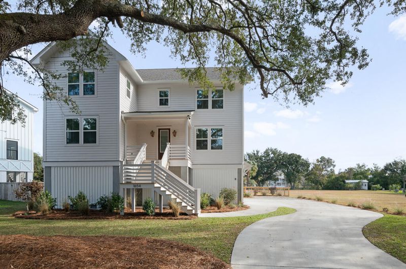 1654 Old Military Rd, Charleston, SC 29412