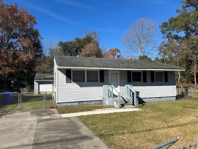 2316 Eagle Dr, North Charleston, SC 29406