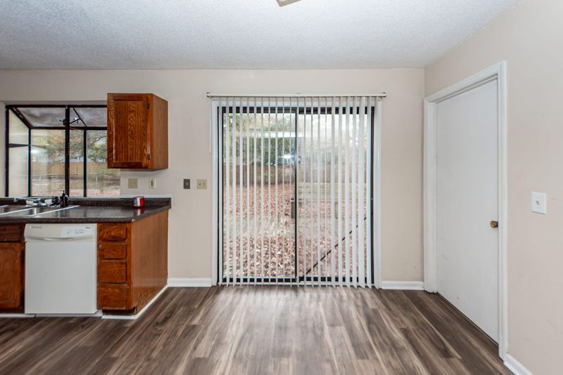 135 Bridgecreek Dr, Goose Creek, SC 29445