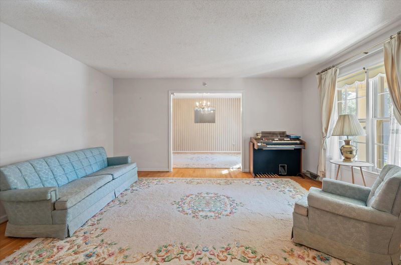 34 Sorento Blvd, Hanahan, SC 29410
