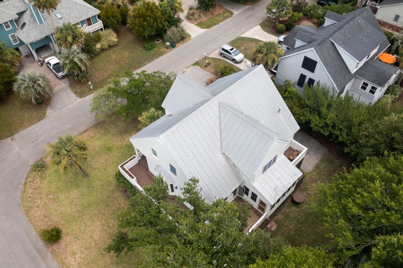1 Live Oak Dr, Isle Of Palms, SC 29451