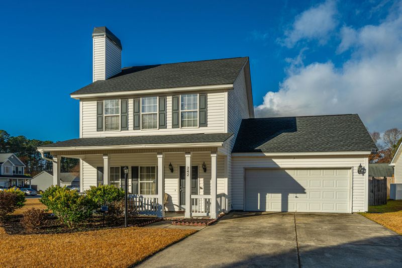 242 Highwoods Plantation Ave, Summerville, SC 29485