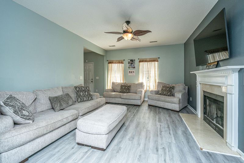 242 Highwoods Plantation Ave, Summerville, SC 29485