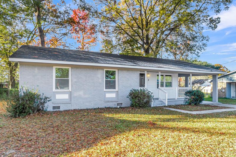 3 Summit Ave, Goose Creek, SC 29445