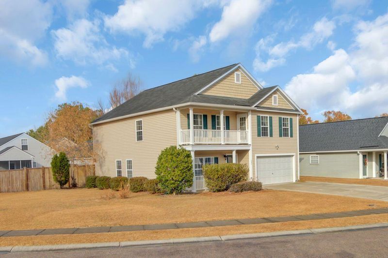 326 Briarbend Rd, Goose Creek, SC 29445