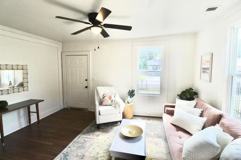 2755 W Surrey Dr, North Charleston, SC 29405