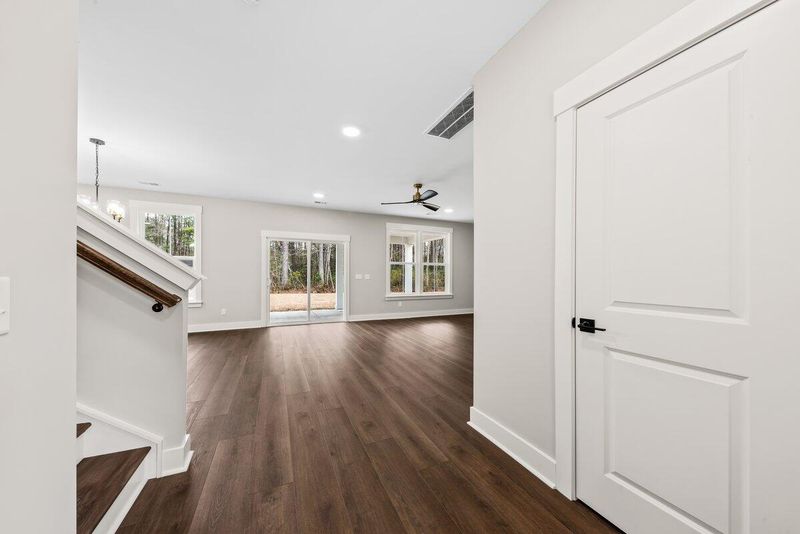 5876 Hwy 165, Ravenel, SC 29470