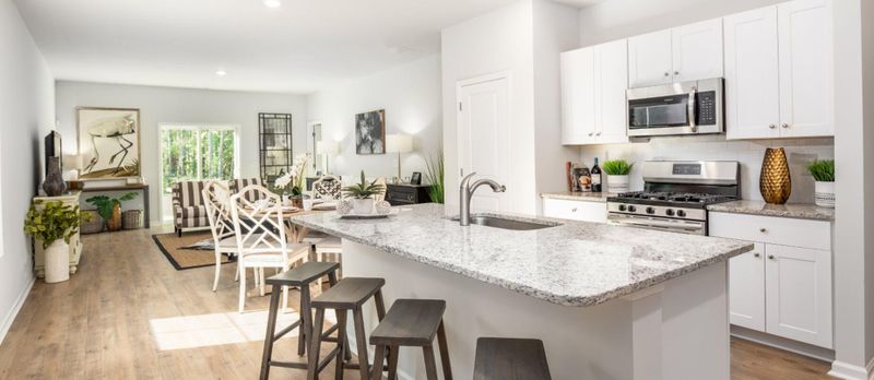 304 Tiliwa St, Summerville, SC 29486