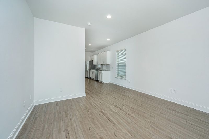 7104 Channel Park Dr, Hanahan, SC 29410