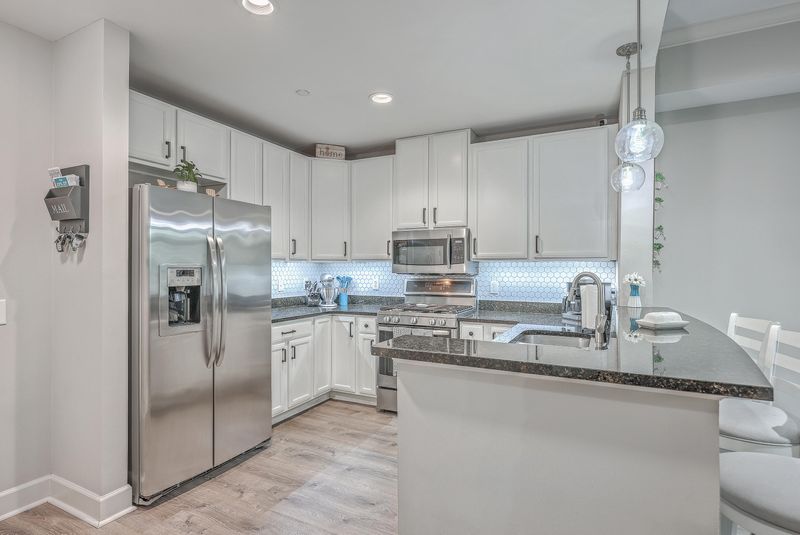 135 Pier View St #203, Charleston, SC 29492