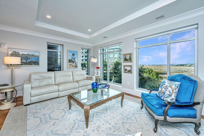 155 Wingo Way #424, Mount Pleasant, SC 29464