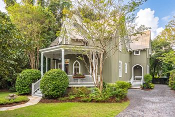 141 N Shelmore Blvd, Mount Pleasant, SC 29464