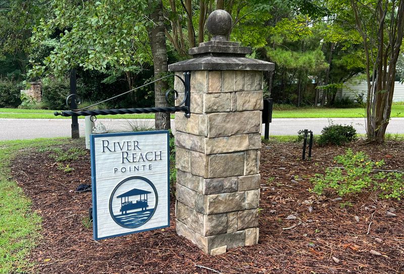 1176 Rivers Reach Dr, Wando, SC 29492