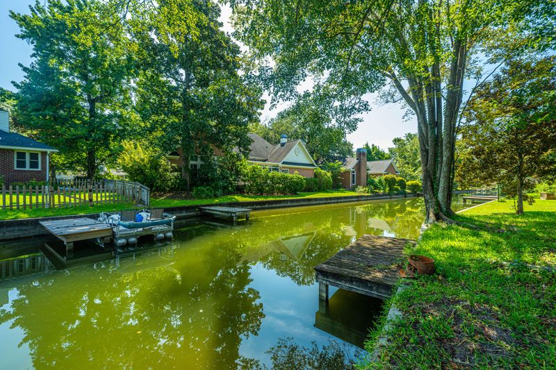 1290 Hidden Lakes Dr, Mount Pleasant, SC 29464