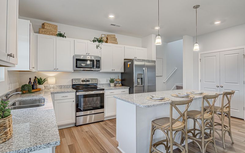 120 O'leary Cir, Summerville, SC 29483