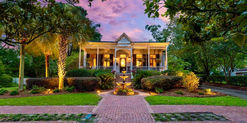 308 S Magnolia St, Summerville, SC 29483
