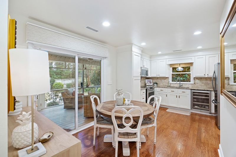 196 Dundee St, Summerville, SC 29483