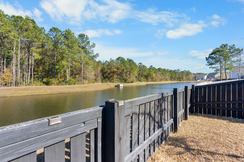 423 W Respite Ln, Summerville, SC 29483
