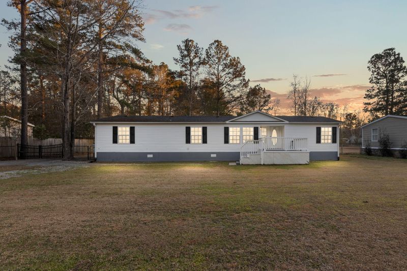 177 W Medina St, Summerville, SC 29483