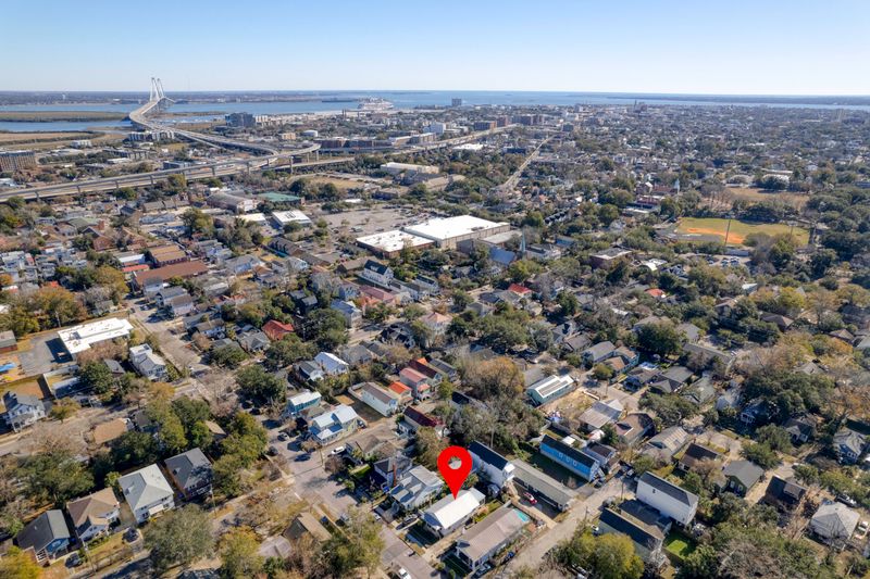 127 Simons St, Charleston, SC 29403