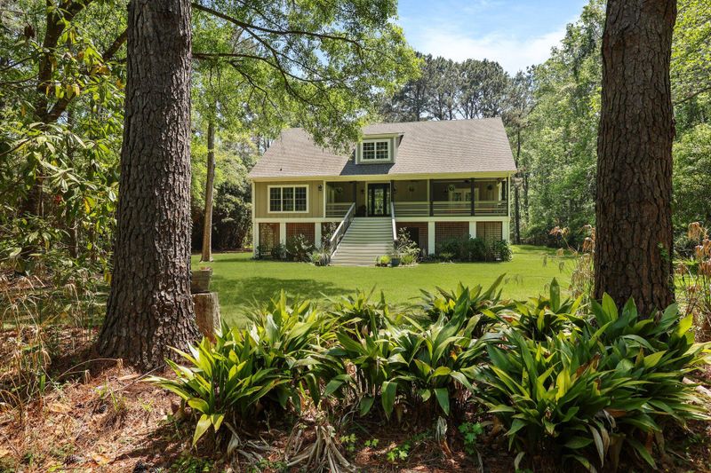 1575 Tacky Point Rd, Wadmalaw Island, SC 29487