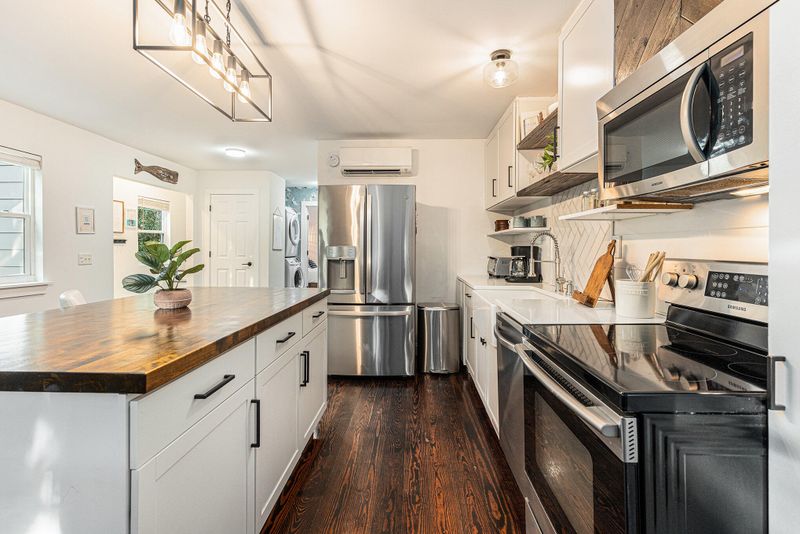 79 Sandbar Ln, Folly Beach, SC 29439