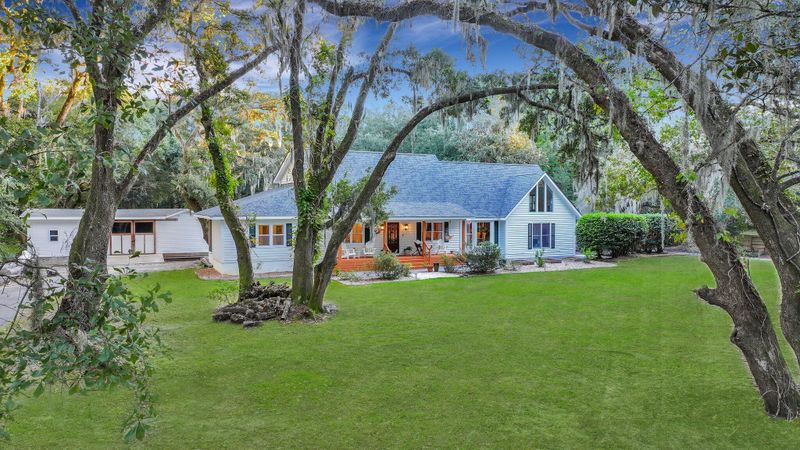 2663 Starfish Dr, Johns Island, SC 29455