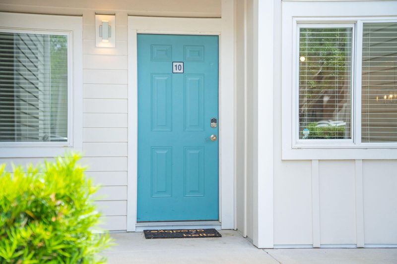 265 Alexandra Dr #10, Mount Pleasant, SC 29464