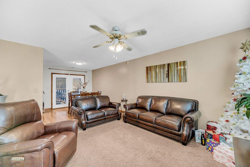 8048 New England Dr, North Charleston, SC 29420