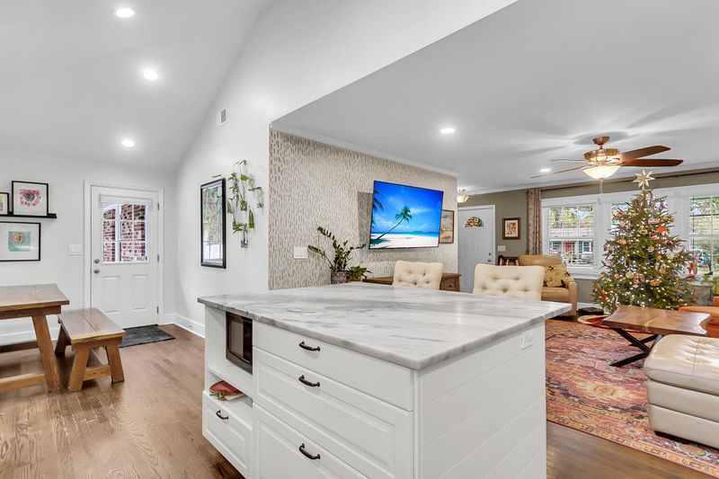 1522 Salisbury St, Charleston, SC 29407