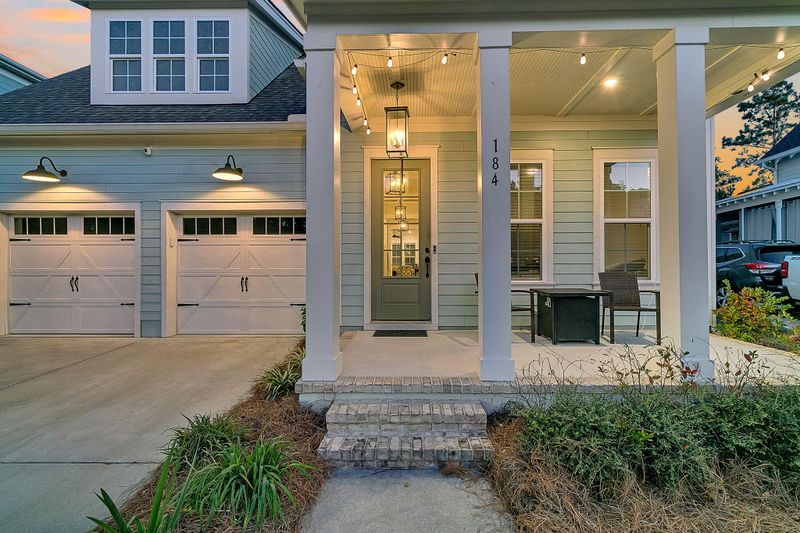184 Winding Branch Dr, Summerville, SC 29486