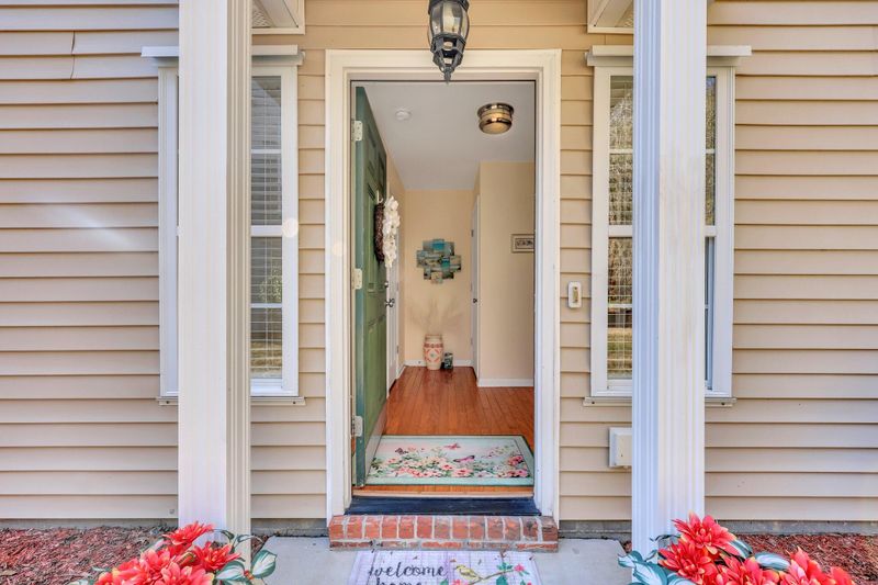 209 Larissa Dr, Charleston, SC 29414