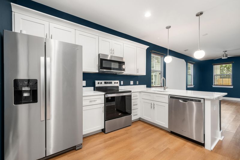 2037 Arbutus Ave, North Charleston, SC 29405