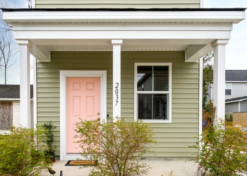 2037 Arbutus Ave, North Charleston, SC 29405