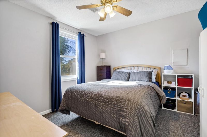 279 Driftwood Ln, Edisto Beach, SC 29438