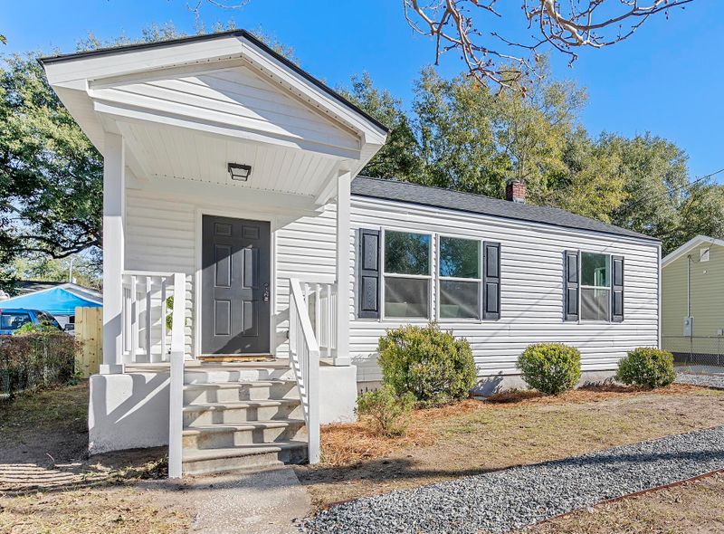 2229 Suffolk St, North Charleston, SC 29405