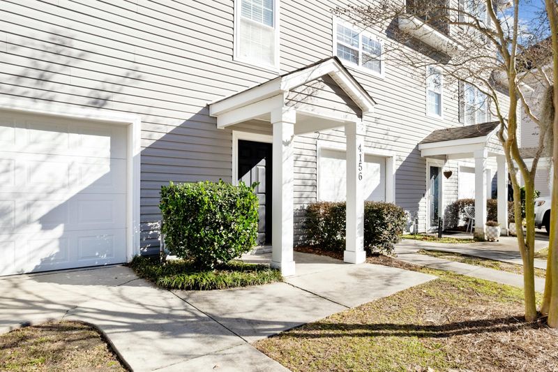 4156 Perrine St, Charleston, SC 29414