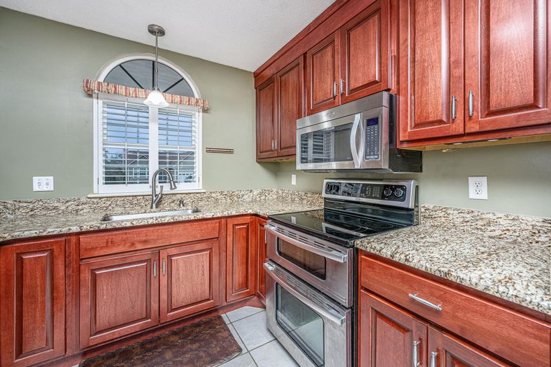 2336 Parkstone Dr, Charleston, SC 29414