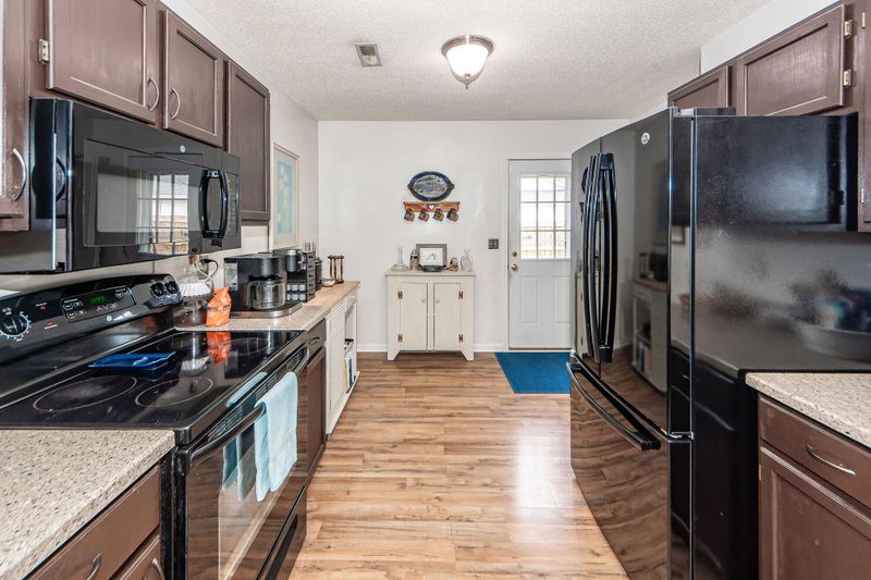 128 Mohican Cir, Summerville, SC 29483