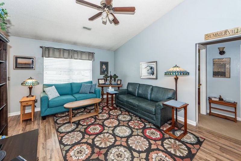 128 Mohican Cir, Summerville, SC 29483