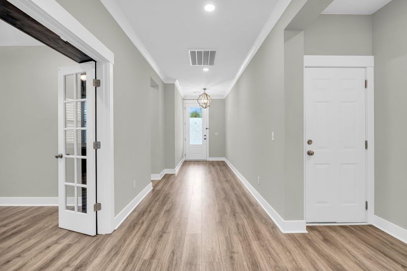 327 Great Lawn Dr, Summerville, SC 29486