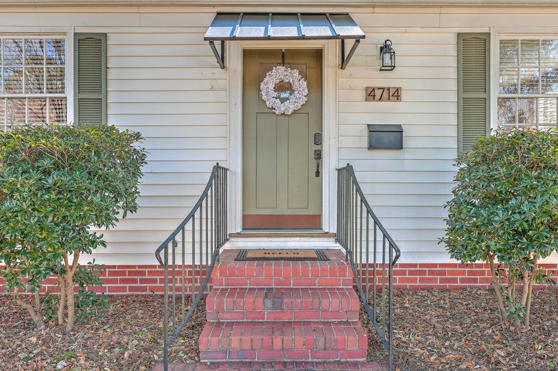4714 Brookside Dr, North Charleston, SC 29405