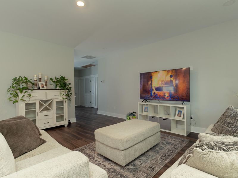 107 Camellia Rd, Goose Creek, SC 29445